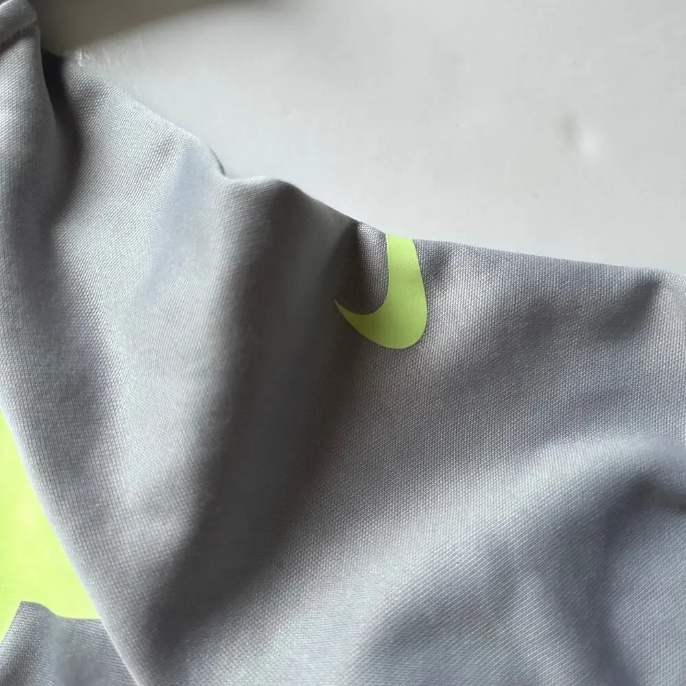 Nike Drifit Color Block Hooded Sweatshirt - Size Medium